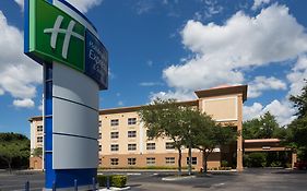 Holiday Inn Express & Suites Plant City By Ihg